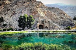 صنعت گردشگری نقش موثری در رونق اقتصادی استان کرمانشاه دارد