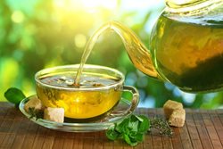 از 10 مزیت سلامتی چای سبز غافل نشوید