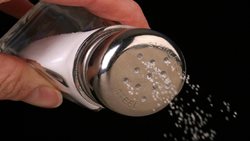 نمک می تواند نگهدارنده مناسبی برای غذا باشد؟