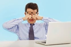 10 نکته برای رفع خستگی چشم ناشی از کار با رایانه