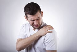 دردهای عضلانی را 40 درصد مبتلایان به کرونا تجربه می کنند