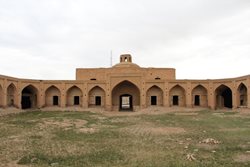 890 بنای تاریخی مذهبی استان مرکزی نیاز به مرمت اضطراری دارند