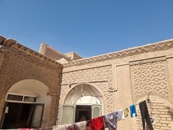 سال گذشته دست کم 10 خانه تاریخی در کرمان تخریب شده اند