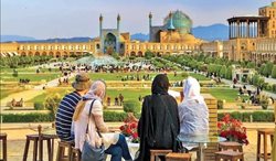 بازار گردشگری ایران را تا سال 1402 به حالت قبل از کرونا بر می گردانیم