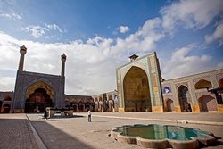 مسجد جامع عتیق موزه معماری ایران است