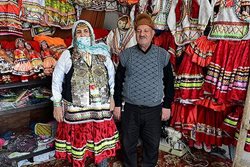 رنگین کمانی از زیبایی ها در لباس زنان و مردان کرمانج خراسان شمالی