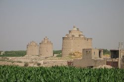 برج کبوتر گورت از جاهای دیدنی اصفهان به شمار می رود