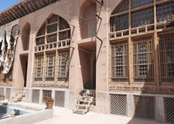 سرنوشت نخستین ساختمان میراث فرهنگی اصفهان چه می شود؟