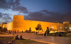 ارگ کریم خان زند از جاذبه های دیدنی شیراز است