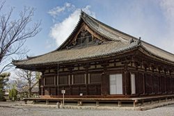 معبد سانجو سانگن از جاهای دیدنی کیوتو به شمار می رود