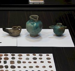 117 سکه به همراه سه قطعه سفال در ابهر کشف و ضبط شد