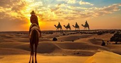 صحرای دوحه یکی از جاذبه های گردشگری قطر به شمار می رود