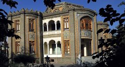 عمارت کوشک یکی از دیدنی ترین خانه های تاریخی تهران به شمار می رود