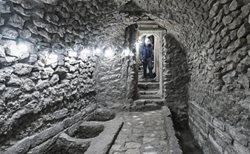 کشف یک وضوخانه باستانی در زیرزمین مسجد جامع نوری در موصل عراق