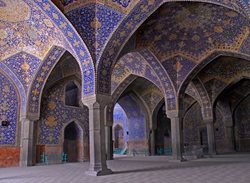 تعطیلی مسجد تاریخی امام اصفهان