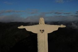 رونمایی از مجسمه عظیم مسیح در برزیل