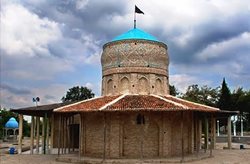امامزاده روشن آباد یکی از جاذبه های مذهبی استان گلستان است
