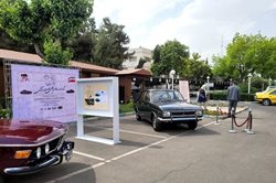 شناسنامه بین المللی خودروی تاریخی برای یک دستگاه پیکان ساخت ایران صادر شد