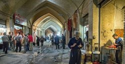 بازار توپخانه یکی از بازارهای معروف کرمانشاه است