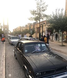 برگزاری رژه خودروهای کلاسیک و موتور سنگین به مناسبت جشنواره بزرگ تابستانی در بافت تاریخی یزد