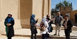توضیحات وزارت گردشگری کشور درباره قطع بیمه راهنمایان