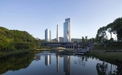 چین از یکی از پر پیچ و خم ترین ساختمانهای جهان رونمایی کرد