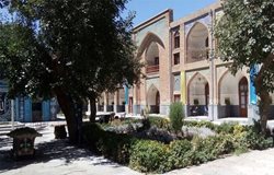 مدرسه عباسقلی خان یکی از بناهای تاریخی مشهد است