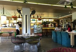 رستوران کوبابا جردن یکی از مشهورترین رستوران های تهران به شمار می رود