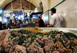 خوراک های سنتی اصفهان چقدر گردشگر جذب می کنند؟