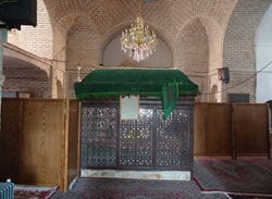 امامزاده مامانیک ندوشن یکی از جاذبه های مذهبی استان یزد به شمار می رود