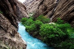 دره نی گاه یکی از جاذبه های دیدنی استان لرستان به شمار می رود