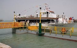 پایانه مسافری بین المللی دریایی بندر بوشهر به منظور پشتیبانی از جام جهانی آماده بهره برداری خواهد بود