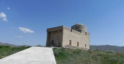 بقعه شیخ اسحاق هریس یکی از جاذبه های دیدنی آذربایجان شرقی به شمار می رود