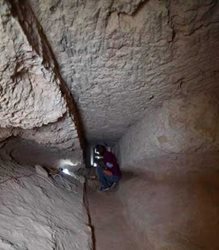 کشف تونلی باستانی که احتمال دارد کاوشگران را به کلئوپاترا برساند