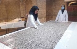 ساماندهی و مرمت 115 قطعه پارچه قلمکار در مخازن مجموعه کاخ گلستان