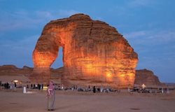 استقبال گردشگران از مقاصد گردشگری عربستان همچنان ادامه دارد