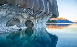 غارهای مرمرین یکی از جاذبه های طبیعی شیلی است