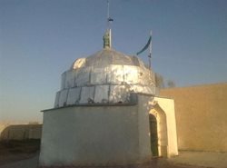 آرامگاه سید ابو احمد جویمی یکی از جاهای دیدنی استان فارس به شمار می رود