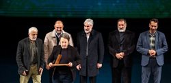 پانزدهمین دوره جایزه جلال آل احمد با معرفی برگزیدگان به ایستگاه پایانی رسید