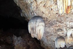 غار صداکی یکی از جاذبه های طبیعی سیستان و بلوچستان است