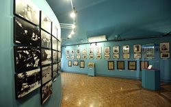 نمایشگاهی از نوستالژی های جشنواره فیلم فجر در موزه سینمای ایران برپا می شود