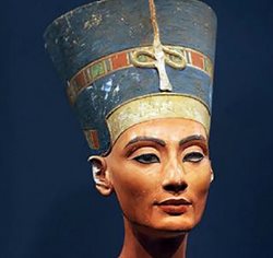 نفرتیتی ملکه مصر باستان بود یا یک فرعون؟