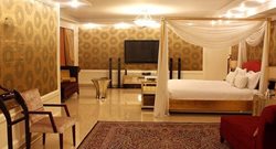 هتلها و تاسیسات اقامتی در فهرست ساختمانهای ناایمن شهر تهران قرار ندارند