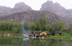 تالاب ازگن یکی از جاذبه های گردشگری استان لرستان است