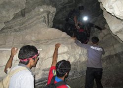 غار گوریک یکی از جاذبه های گردشگری استان بوشهر به شمار می رود