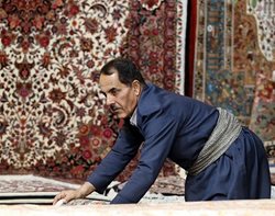 نمایشگاهی متشکل از فرشهای دستبافت قدیمی استان کردستان در خانه کرد سنندج برپا شد