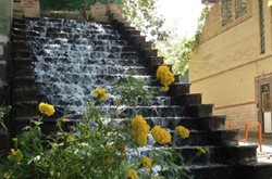 آبشار استهبان یکی از دیدنی های استان فارس به شمار می رود