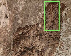 کشف تصویر درخت سرو در کنار یک کتیبه پهلوی مربوط به استودانی از بهدینان زرتشتی در استان فارس