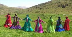 جشنواره سراسری اقوام ایران زمین در لرستان همگرایی ملی را به دنبال دارد