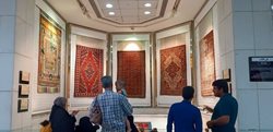 نگاهی به موزه فرش آستان قدس رضوی و بخش های آن